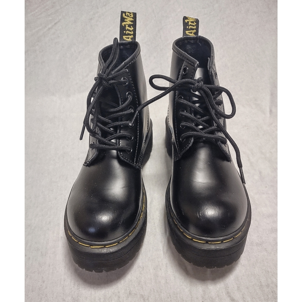 NWOT Doc Martens| 1460 Bex Smooth Leather Lace Up Boots| Black| Size 5 - Picture 1 of 8